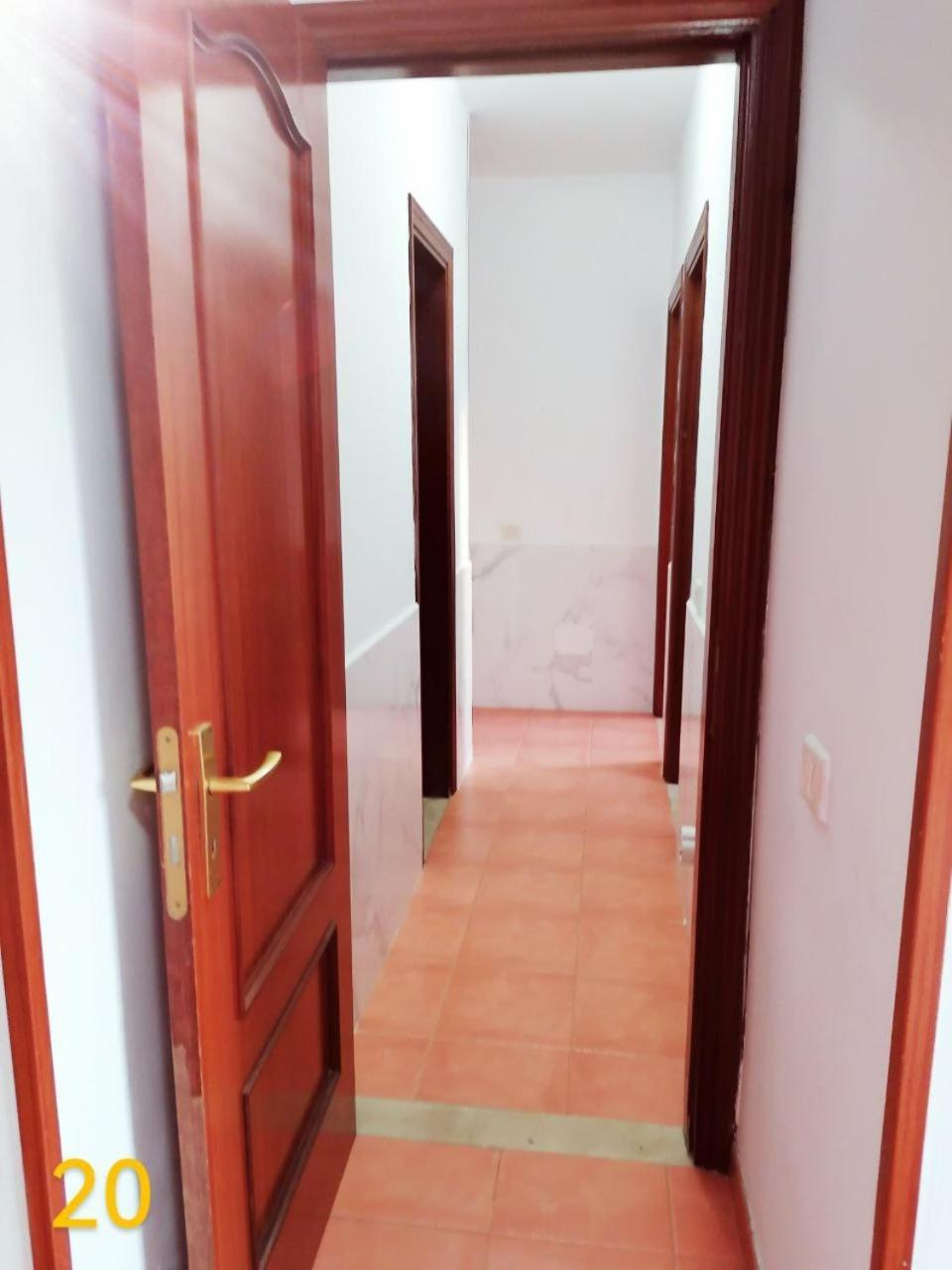 Big Villa Puerto Rico Streetfront With Private Saltwater Jacuzzi Pool, Bbq, Kitchen & 3 Terraces Near Shopping Center プエルトリコ エクステリア 写真