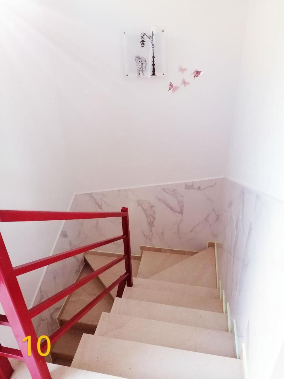 Big Villa Puerto Rico Streetfront With Private Saltwater Jacuzzi Pool, Bbq, Kitchen & 3 Terraces Near Shopping Center プエルトリコ エクステリア 写真