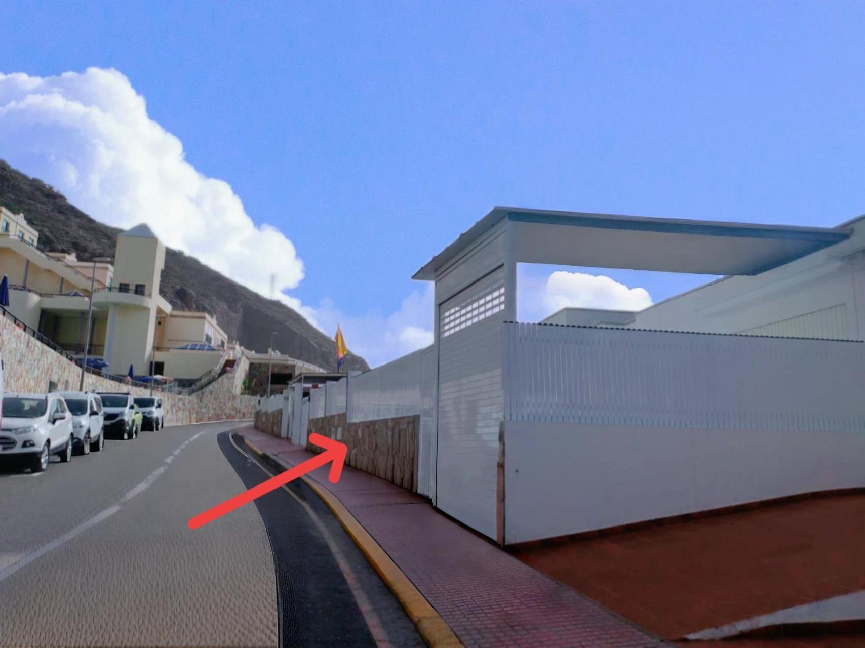 Big Villa Puerto Rico Streetfront With Private Saltwater Jacuzzi Pool, Bbq, Kitchen & 3 Terraces Near Shopping Center プエルトリコ エクステリア 写真