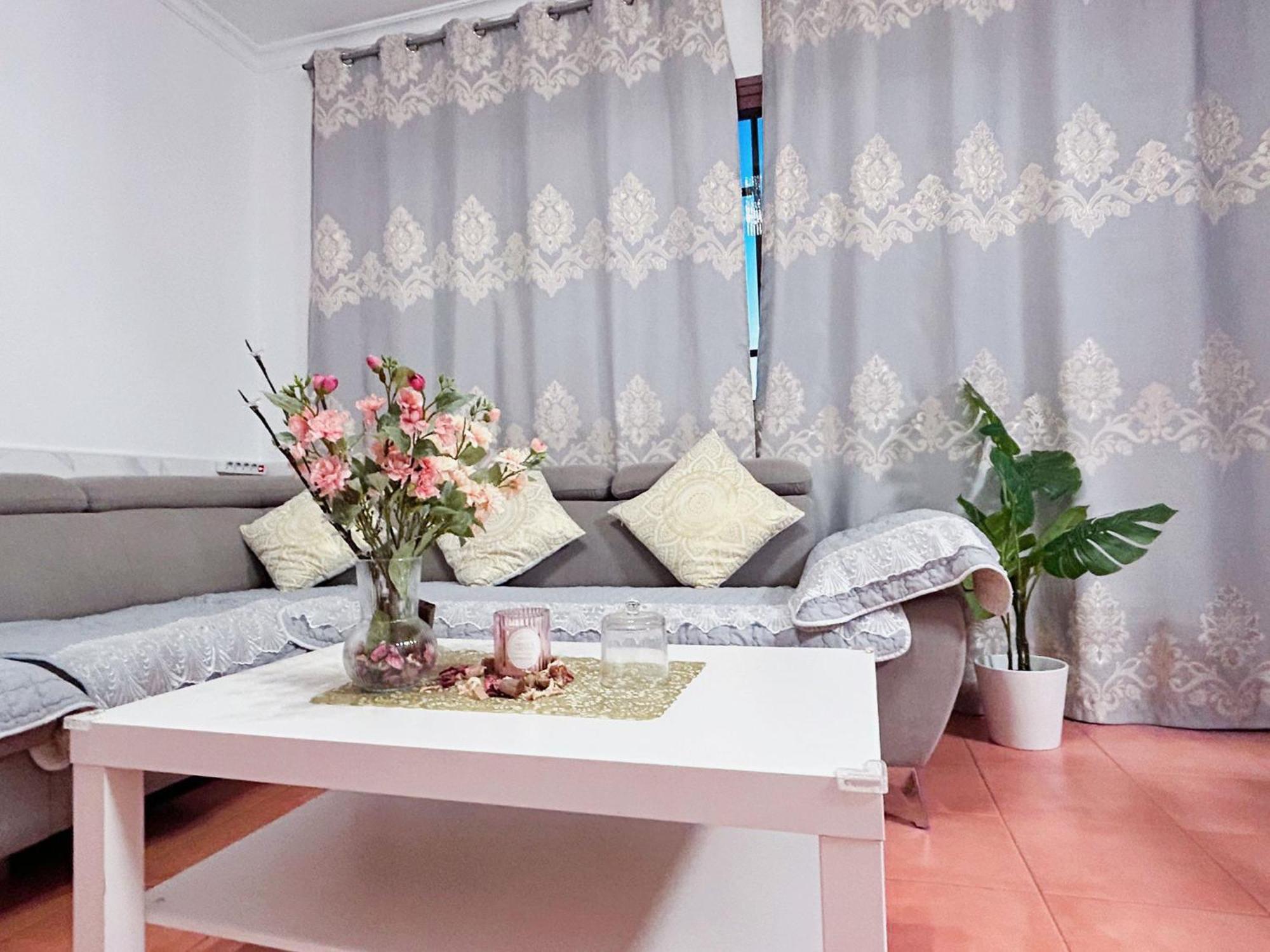 Big Villa Puerto Rico Streetfront With Private Saltwater Jacuzzi Pool, Bbq, Kitchen & 3 Terraces Near Shopping Center プエルトリコ エクステリア 写真