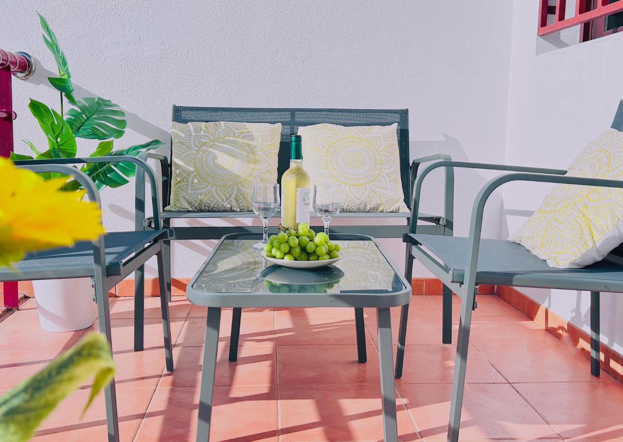 Big Villa Puerto Rico Streetfront With Private Saltwater Jacuzzi Pool, Bbq, Kitchen & 3 Terraces Near Shopping Center プエルトリコ エクステリア 写真